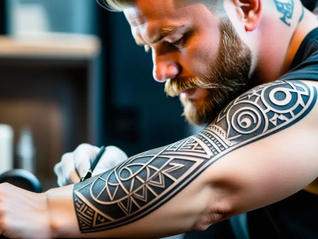 Un tatuador meticuloso crea motivos vikingos en tatuajes modernos en un ambiente auténtico y cautivador